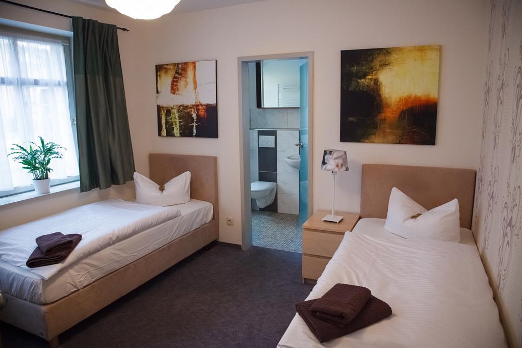 Cityhotel Jena Am Paradies Zimmer foto